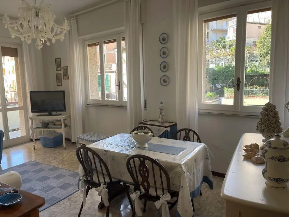 Zaffiro Apartment With Parking Rapallo